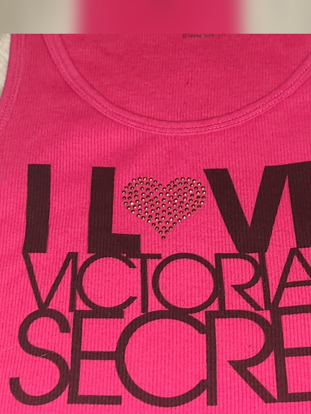 Victoria's Secret Supermodel Essentials Hot Pink Bling Heart Tank NWOT - Picture 6 of 6